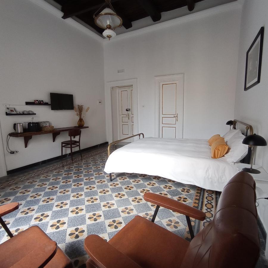 La Casa Nova Hotel Nápoly Kültér fotó